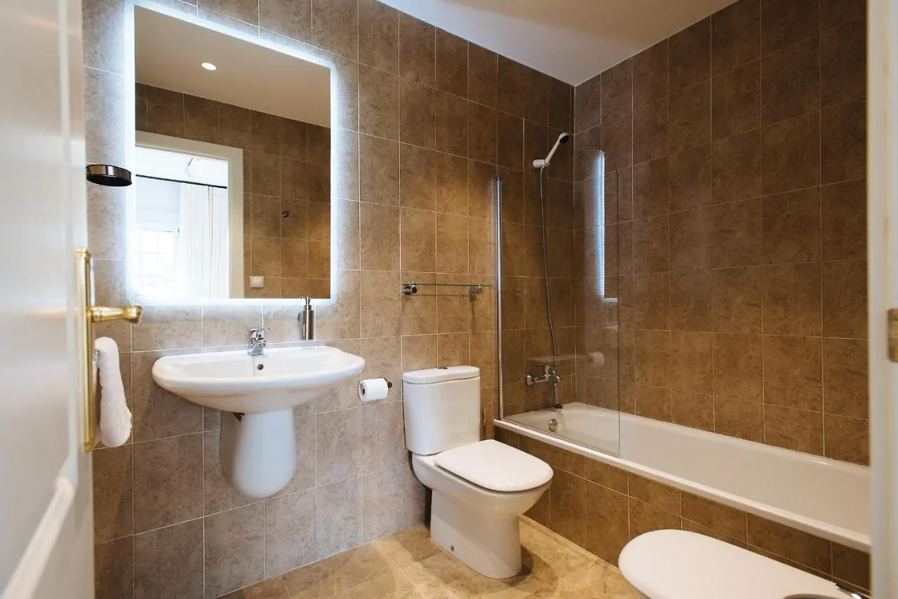 Magno Apartments Paseo De La O - Private Parking Included Seville