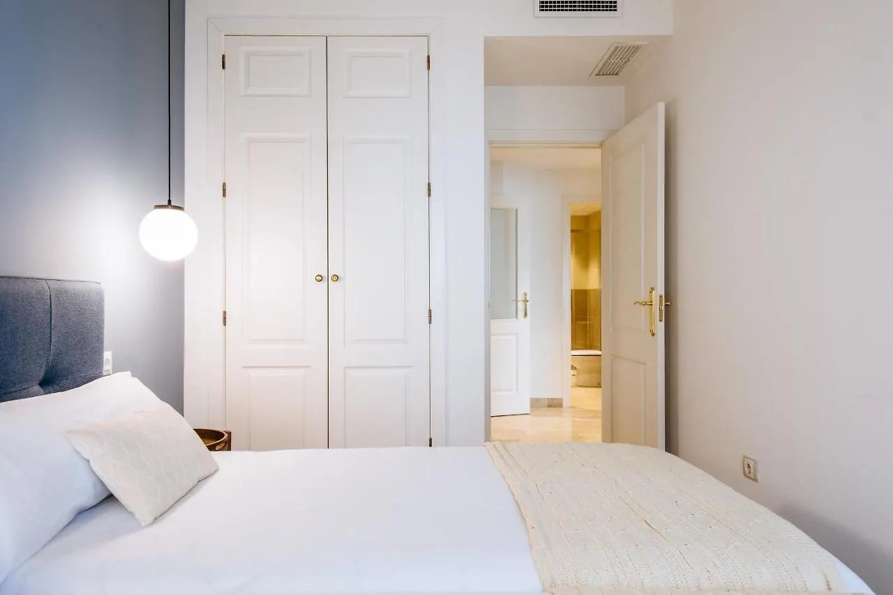 Magno Apartments Paseo De La O - Private Parking Included Seville