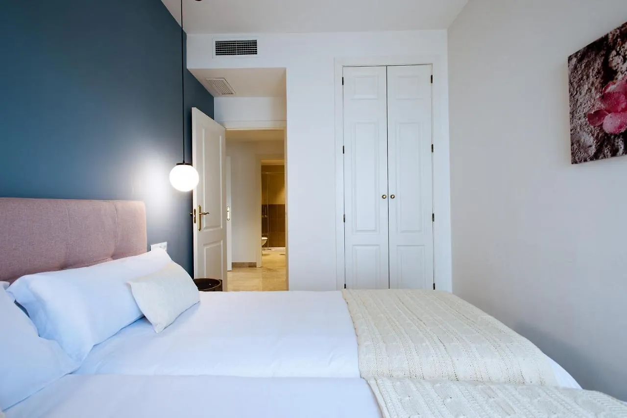 Magno Apartments Paseo De La O - Private Parking Included Seville Spain